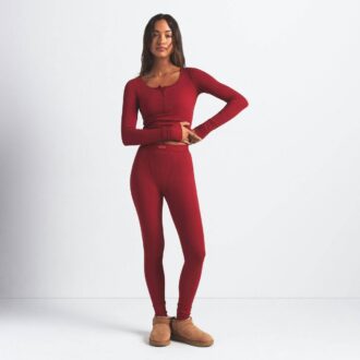 BOMULLSRIBBELT HENLEY-SKJORTE MED ØYEHALS