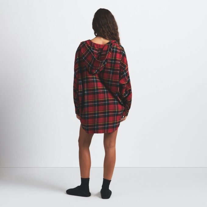 FLANELL SLEEP OVERSIZED HETTESKJORTE MED KNAPPING