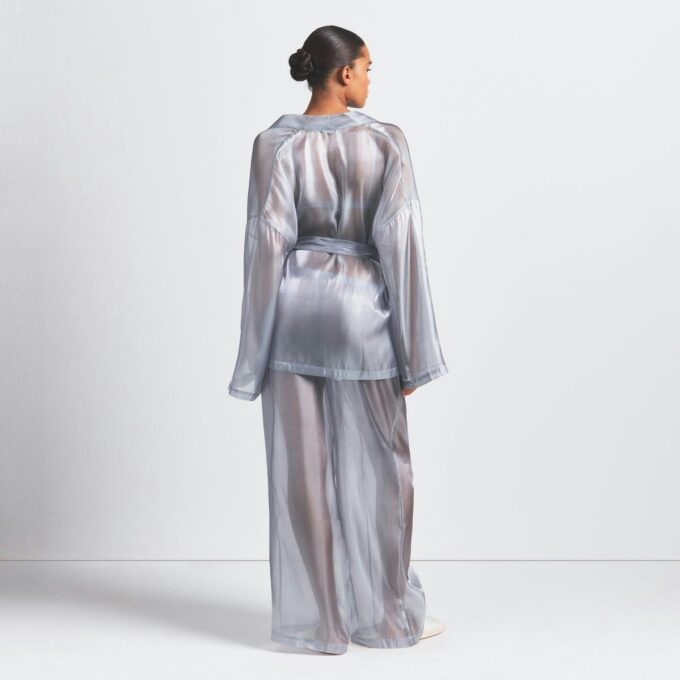 FLYTENDE ORGANZA-INNPAKNINGSSETT