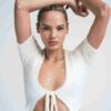 FUZZY STRIKKET CROP TOPP OG KORT SETT