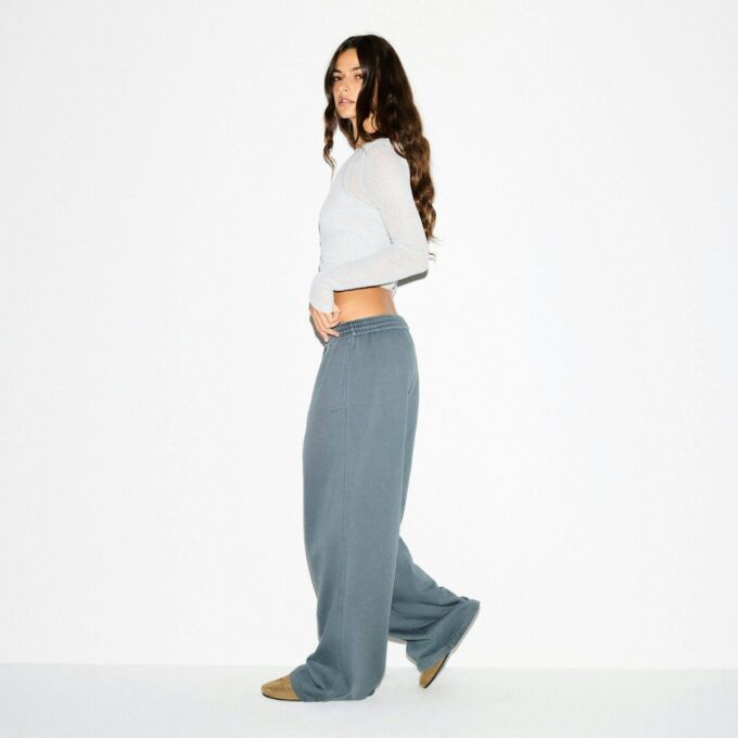 KJÆRESTE FLEECE OVERSIZED BUKSE MED RETT BEN KJÆRESTE FLEECE OVERSIZED BUKSE MED RETT BEN