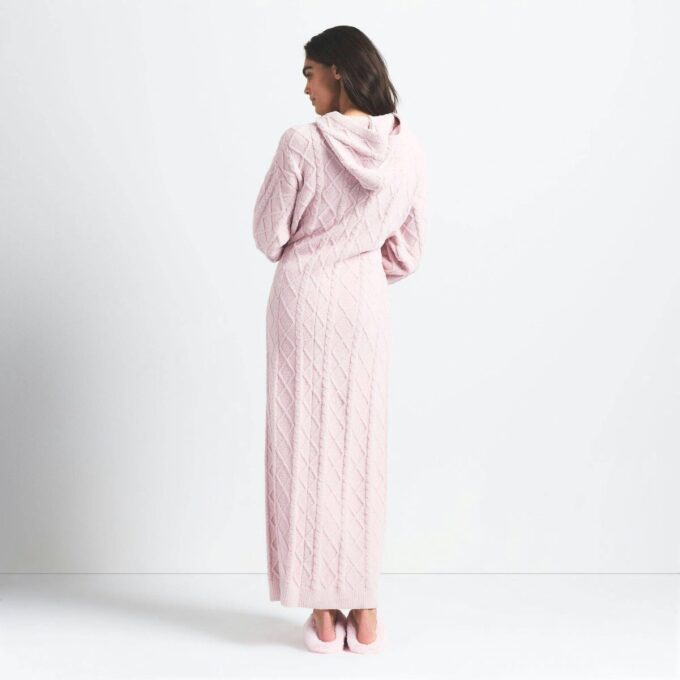 KOSELIG LETT OVERSIZED KABELSTRIKKET LANG KJOLE