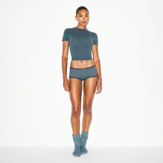 LETTE BOMULLSPUNKTER MED BLONDE, GUTTESHORTS