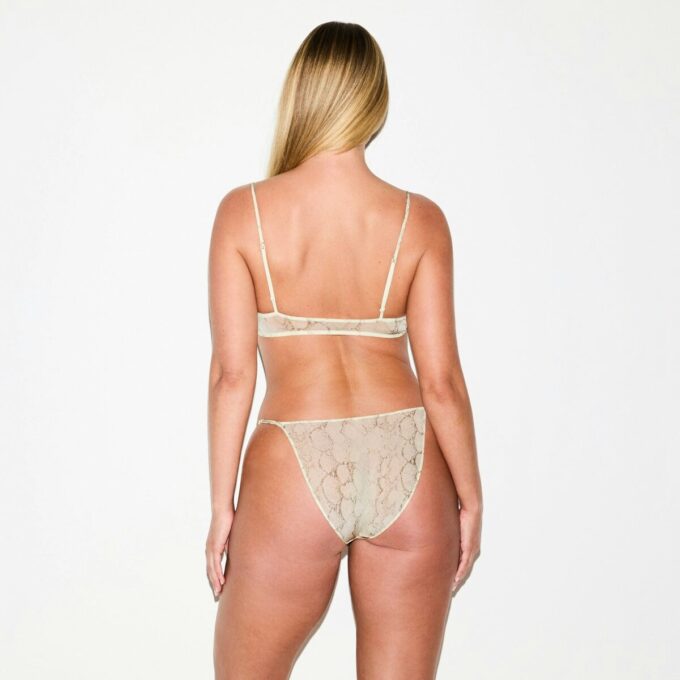 MELKEFULL TREKANT BRALETTE