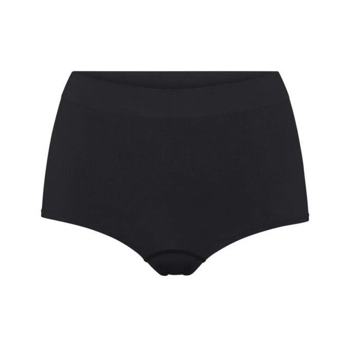MYKE, GLATTENDE, SØMLØSE GUTTESHORT