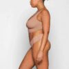 NAKEN DYPET UTSETT LANG BRALETTE NAKEN DYPET UTSETT LANG BRALETTE