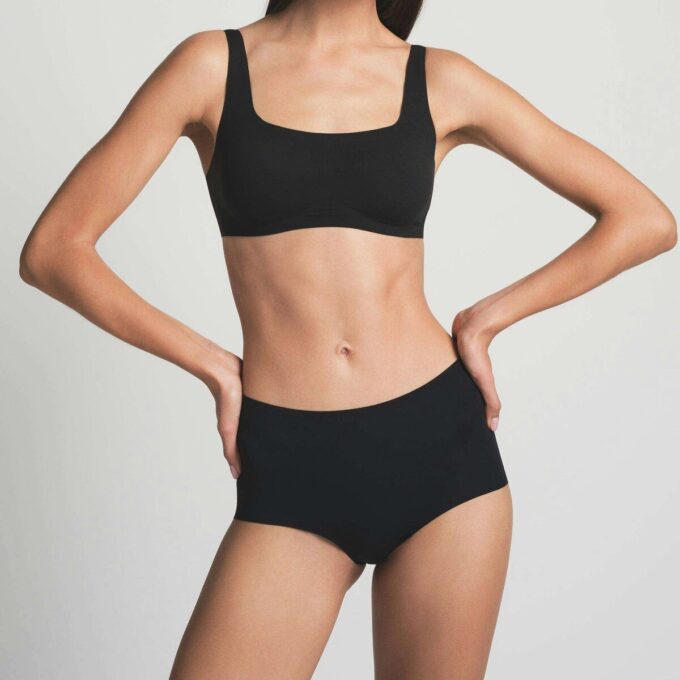 NAKEN GUTTESHORT