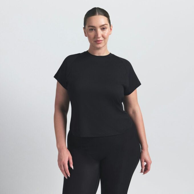 NikeSKIMS LUFTIG BABY-T-SKJORTE