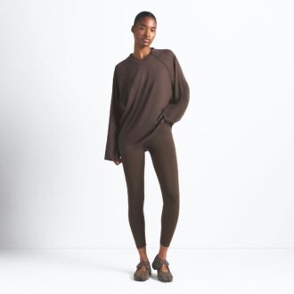 NikeSKIMS LUFTIG V-HALS OVERSIZED LANGERMET TOPP
