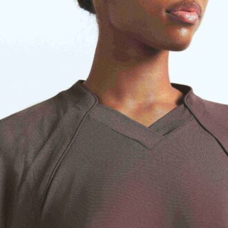 NikeSKIMS LUFTIG V-HALS OVERSIZED LANGERMET TOPP