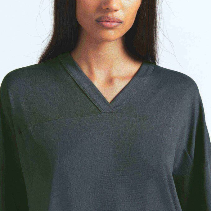 NikeSKIMS LUFTIG V-HALS OVERSIZED TOPP