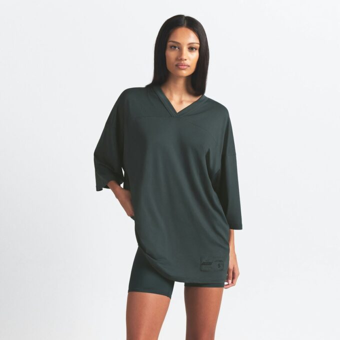 NikeSKIMS LUFTIG V-HALS OVERSIZED TOPP