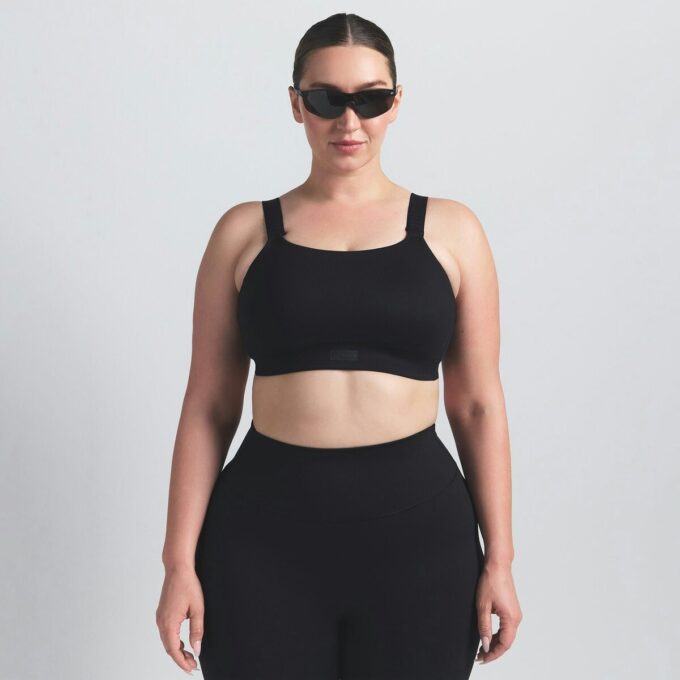 NikeSKIMS MATT BRED STROPP-BH