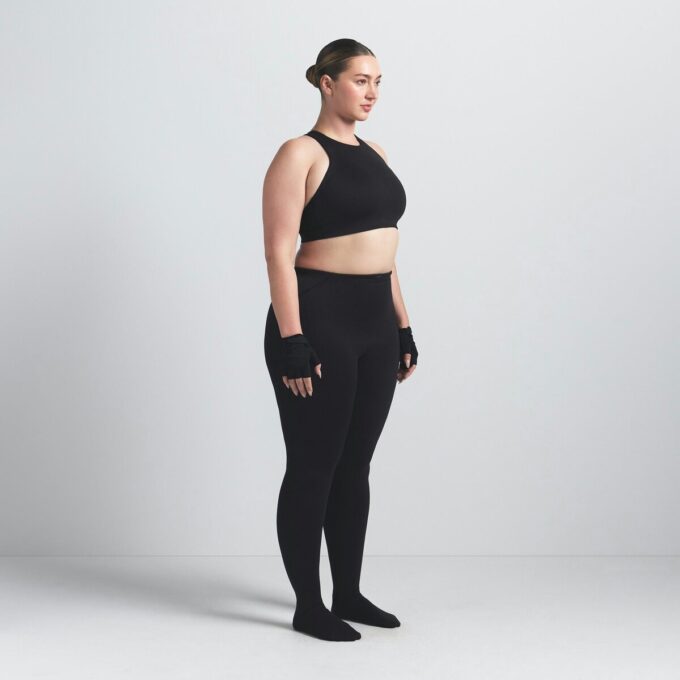 NikeSKIMS MATT FOOTSIE GRIP LEGGINGS