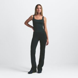 NikeSKIMS MATT SLIM FLARE LEGGINGS