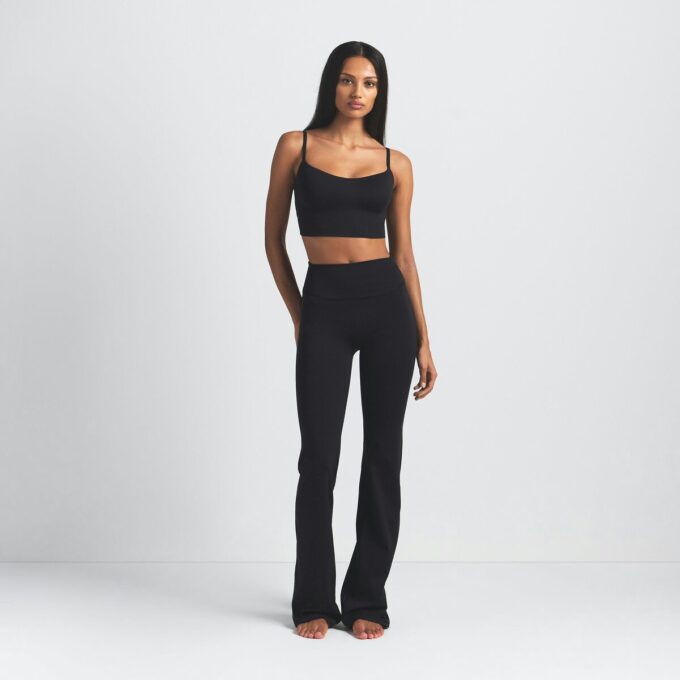 NikeSKIMS MATT SLIM FLARE LEGGINGS