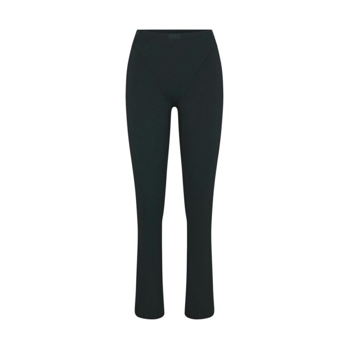 NikeSKIMS MATT V-LINE 39″ RETT LEGGING