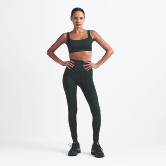 NikeSKIMS MATTE BH MED ØYEHALS
