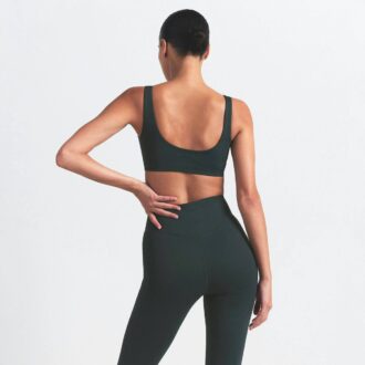 NikeSKIMS MATTE BH MED ØYEHALS