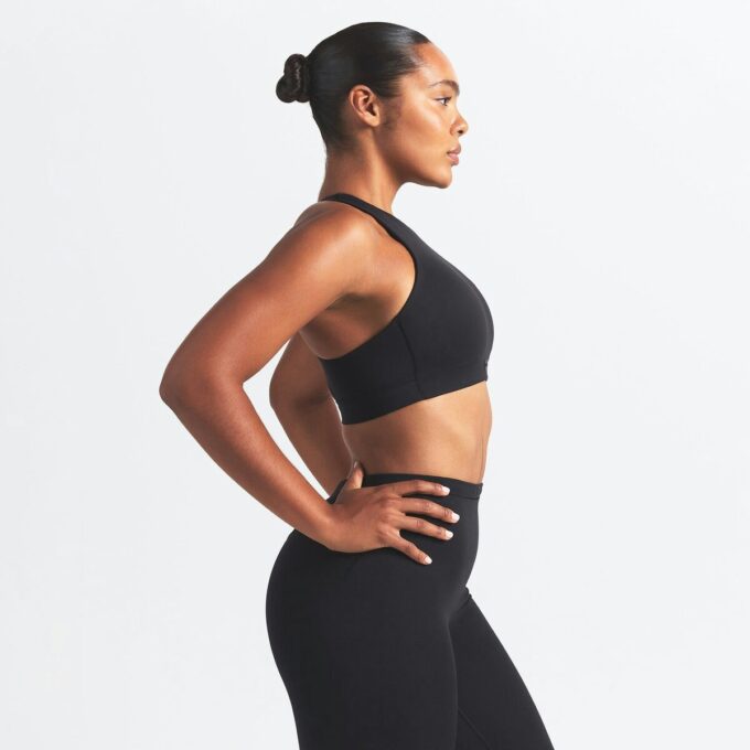 NikeSKIMS MATTE HØYHALSET BH