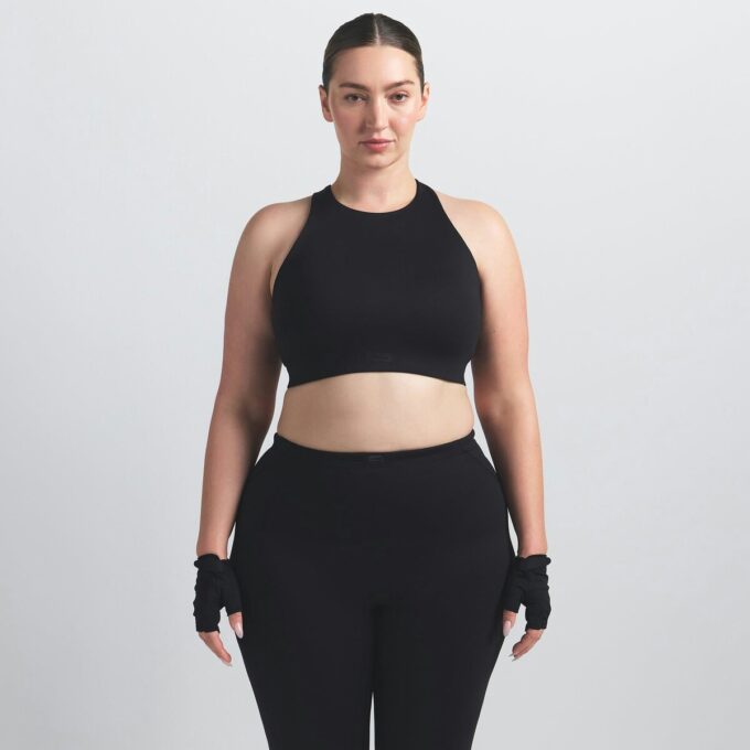 NikeSKIMS MATTE HØYHALSET BH