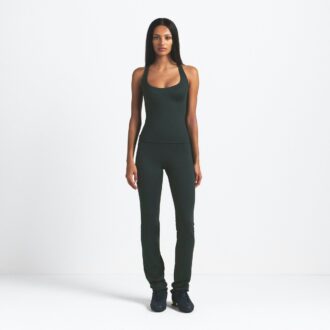 NikeSKIMS MATTE RACER BAKSIDEN