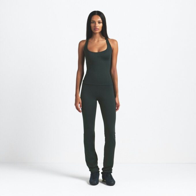 NikeSKIMS MATTE RACER BAKSIDEN