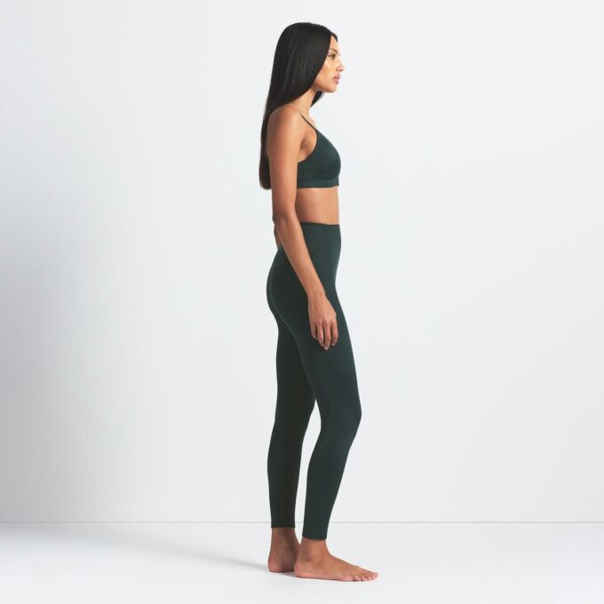 NikeSKIMS SHINE BONDED WAIST 66″ LEGGINGS