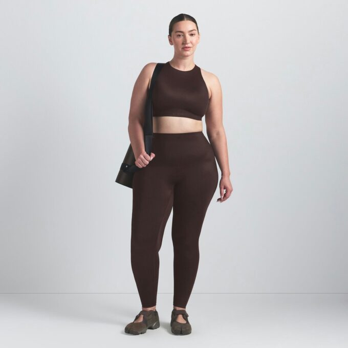 NikeSKIMS SHINE HØYHALSET BH