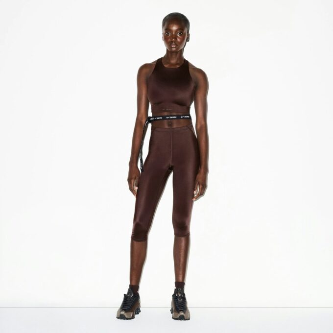 NikeSKIMS SHINE TREKKSLØRING 17″ LEGGING