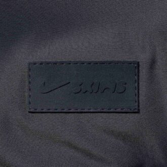NikeSKIMS TILBEHØR PUFFER TRENINGSVESKE