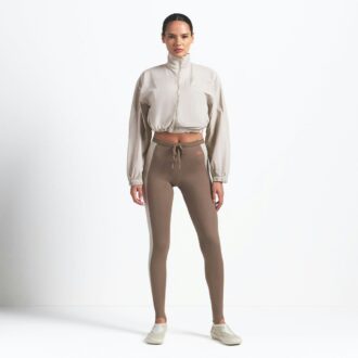 NikeSKIMS VEVET NYLON CROP JAKKE