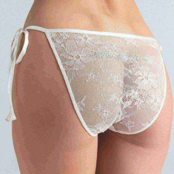 NYHETER INTIMATES BRODERTE BIKINI 3-PAKNING
