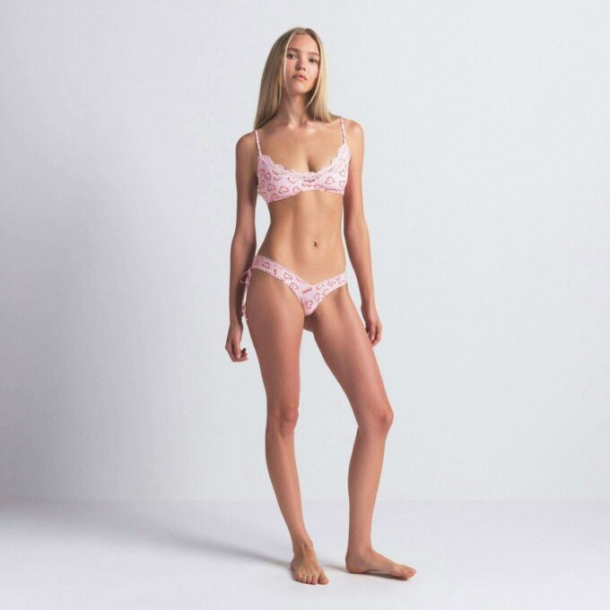 PASSER ALLE BLONDE-BRALETTE MED ØKET SKJØLE