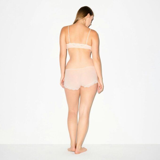 PASSER ALLE BLONDE GUTTESHORTS
