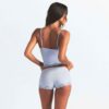PASSER ALLE BLONDE TRIANGLE CAMI OG GUTTE SHORTS SETT