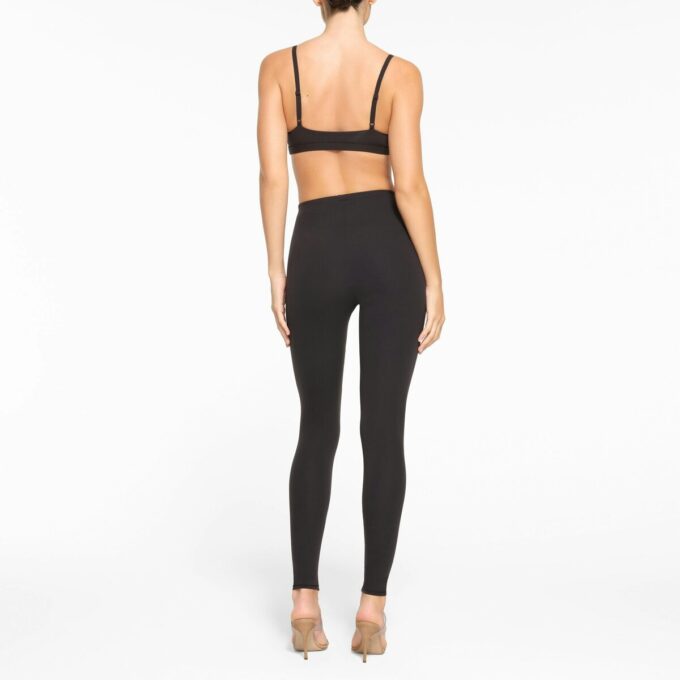 PASSER ALLE LEGGINGS
