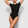 PASSER ALLE T-SKJORTE-BODY