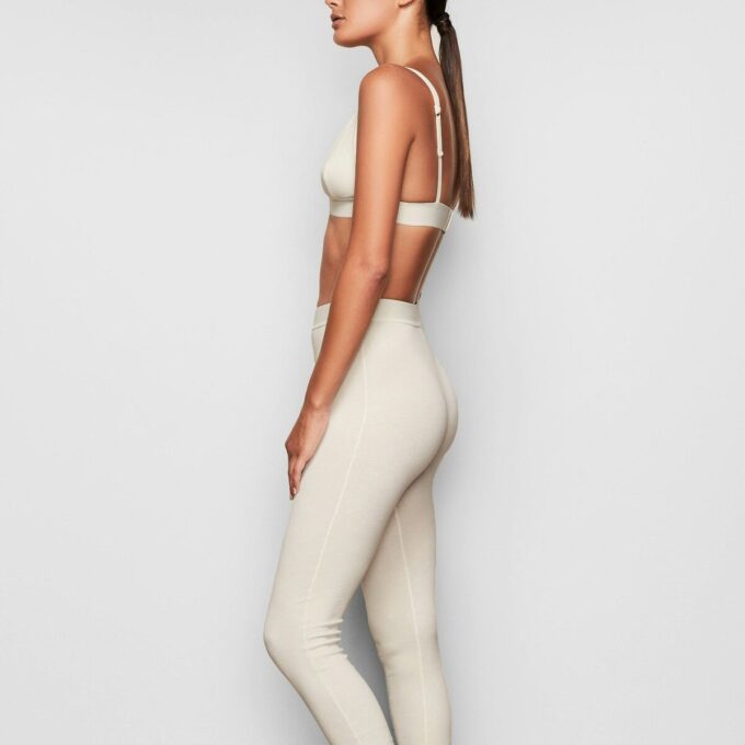 RIBBELT BOMULLSTØRKET LEGGING