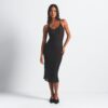 RINESTENSTRIKKET HALTER MIDI-SLIPKJOLE
