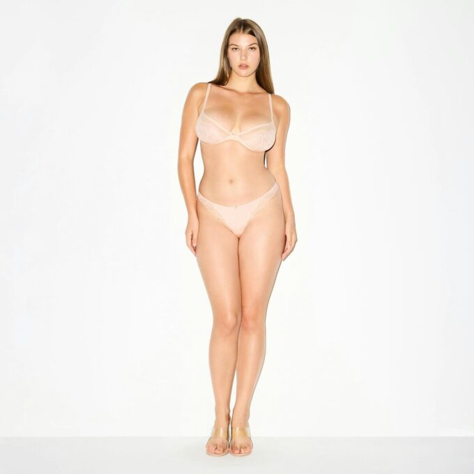 SKIMS BLONDE THONG