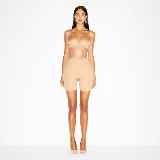 SKIMS BODY BUTT OG HIP ENHANCING MID THIGH SHORT
