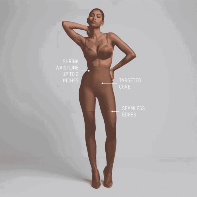 SKIMS BODY CORE SCULPT MELLOM HØYE KORT