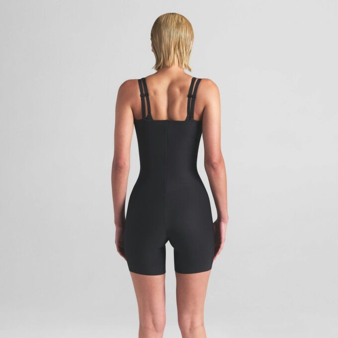 SKIMS BODY CORE SCULPT ÅPEN BRYSTE MIDTLÅR-BODY