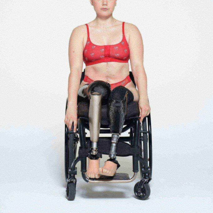 SKIMS FOR TEAM USA PASSER ALLE ADAPTIV PARALYMPISK SCOOP-BRALETTE