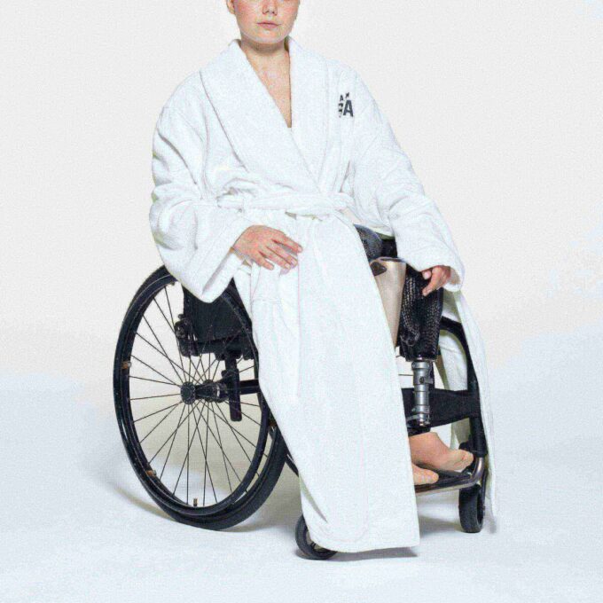SKIMS FOR TEAM USA TERRY PARALYMPISK UNISEX-KÅPE