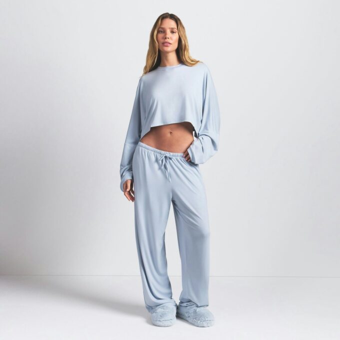 SKIMS SLEEP CROPPED LANGERMET OG BUKSESETT