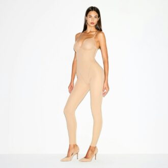 SKIMS ULTIMATE BODY BUTT OG HIP ENHANCING CATSUIT