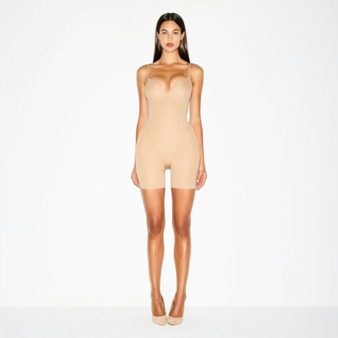 SKIMS ULTIMATE BODY BUTT OG HIP ENHANCING MIDTHIGH BODY