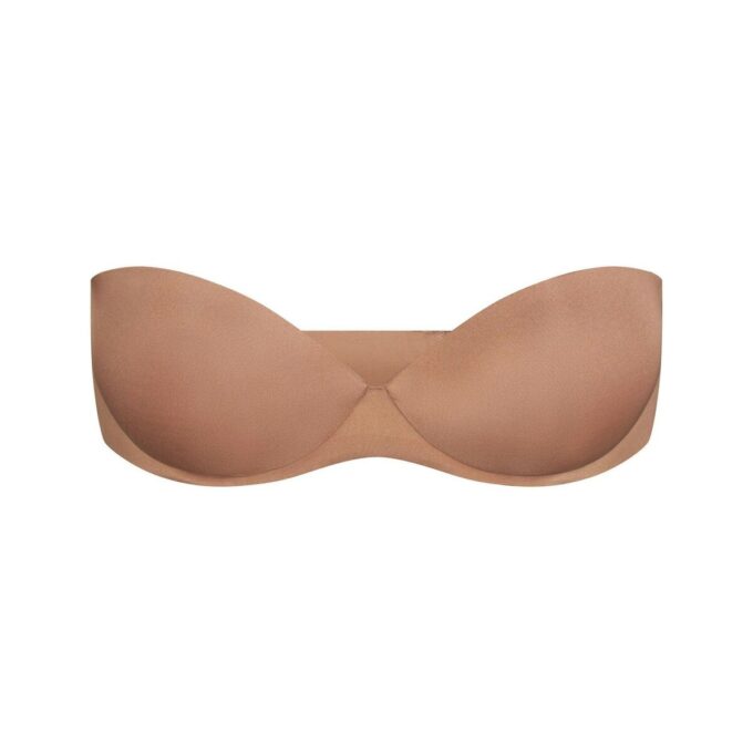 SKIMS ULTIMATE STROPPELØS PUSH-UP-BH SKIMS ULTIMATE STROPPELØS PUSH-UP-BH